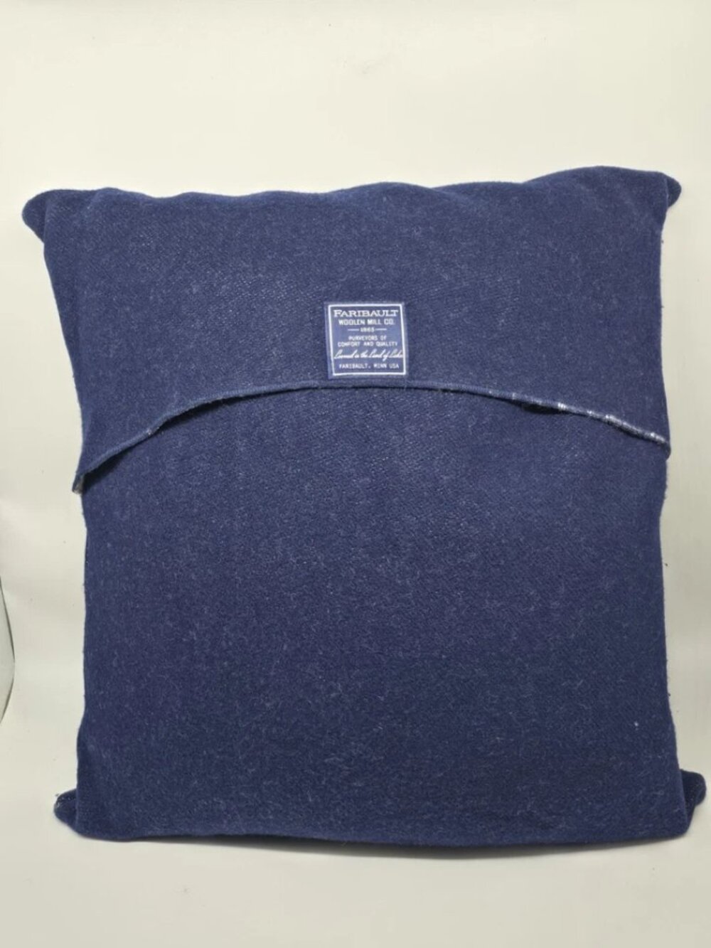 Faribault Woolen Mill Navy Blue White Wool Throw Pillow 18x16” - Picture 8 of 10